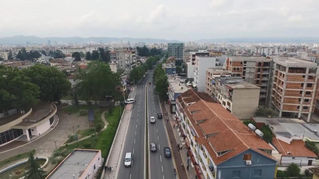 Dream Apartment Tirana Bagian luar foto